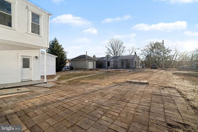 35 N FRANKLIN ST, Waynesboro, PA 17268