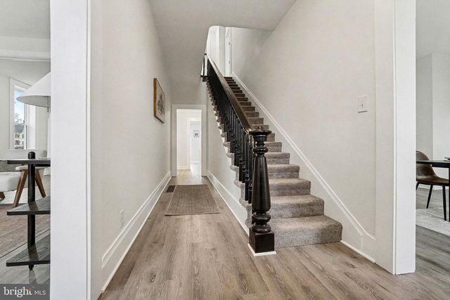 35 N FRANKLIN ST, Waynesboro, PA 17268