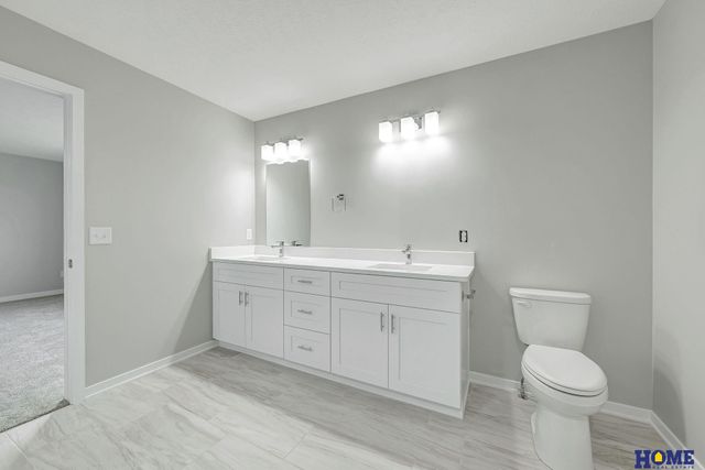 103 W Cowdrey Lane, Lincoln, NE 68523