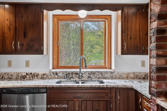 12830 Upton Road, Bath, MI 48808