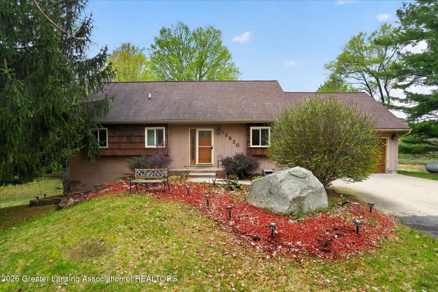 12830 Upton Road, Bath, MI 48808