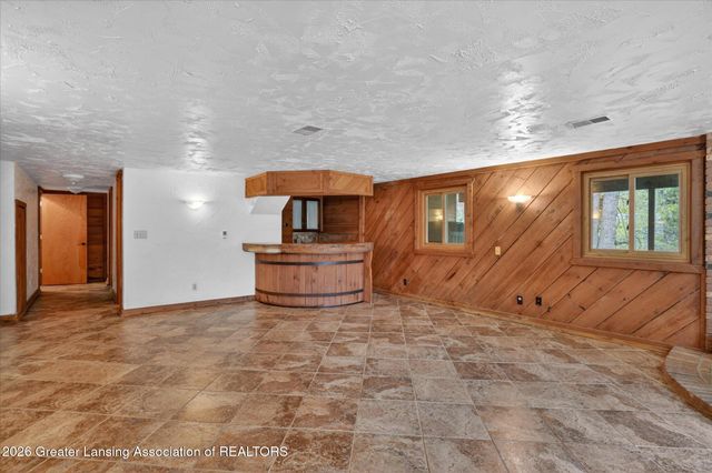 12830 Upton Road, Bath, MI 48808