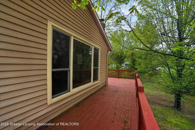 12830 Upton Road, Bath, MI 48808