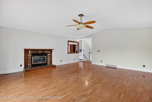 12830 Upton Road, Bath, MI 48808