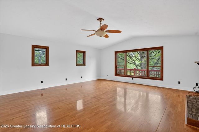 12830 Upton Road, Bath, MI 48808