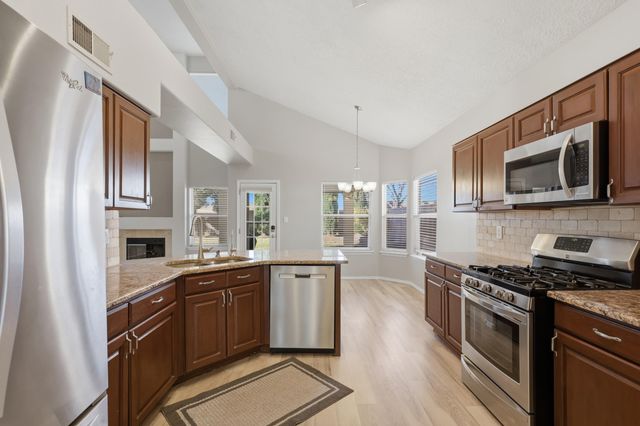 9005 Cactus Trail Road NW, Albuquerque, NM 87114