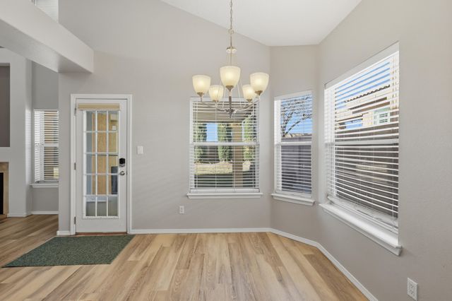 9005 Cactus Trail Road NW, Albuquerque, NM 87114