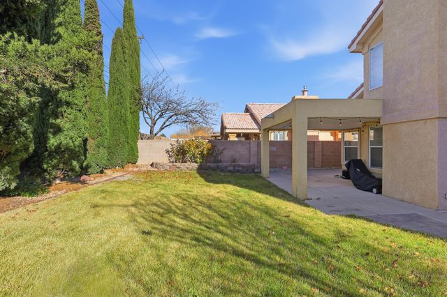 9005 Cactus Trail Road NW, Albuquerque, NM 87114