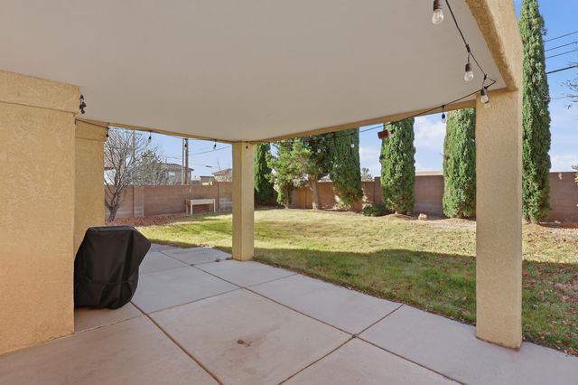 9005 Cactus Trail Road NW, Albuquerque, NM 87114