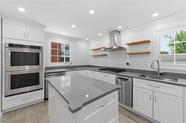 22875 Fairmount Boulevard, Shaker Heights, OH 44118