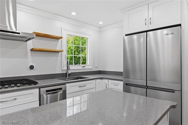 22875 Fairmount Boulevard, Shaker Heights, OH 44118