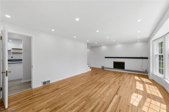 22875 Fairmount Boulevard, Shaker Heights, OH 44118