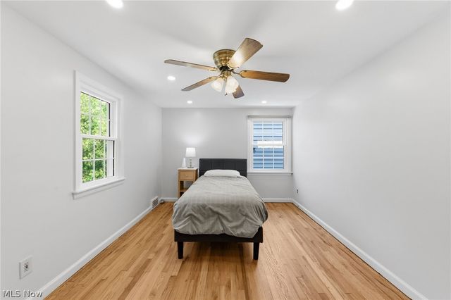 22875 Fairmount Boulevard, Shaker Heights, OH 44118