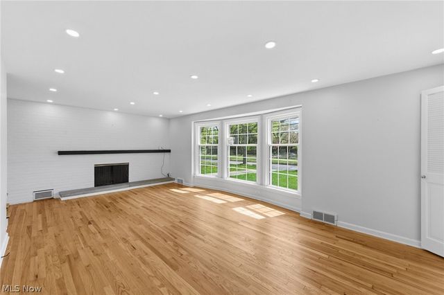 22875 Fairmount Boulevard, Shaker Heights, OH 44118