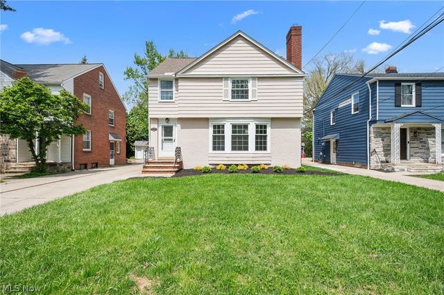 22875 Fairmount Boulevard, Shaker Heights, OH 44118