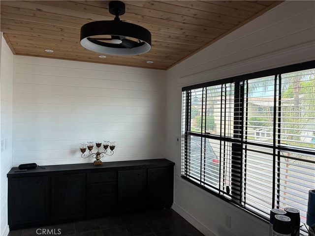 3883 Buchanan 103, Riverside, CA 92503