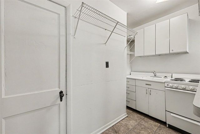 95 Oakwood Street, Ypsilanti, MI 48197