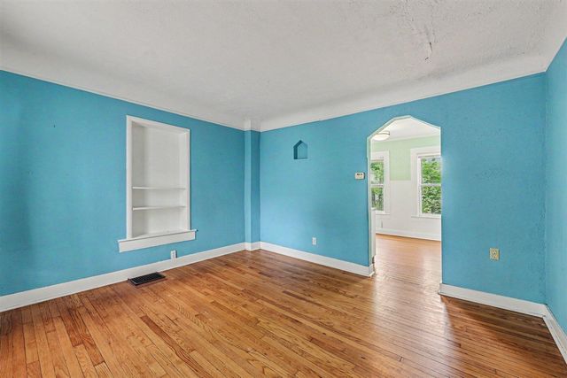 95 Oakwood Street, Ypsilanti, MI 48197