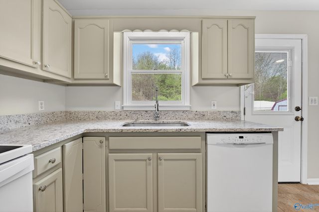 182 Effie Drive, Hazel Green, AL 35750