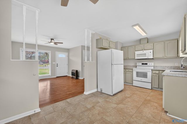 182 Effie Drive, Hazel Green, AL 35750