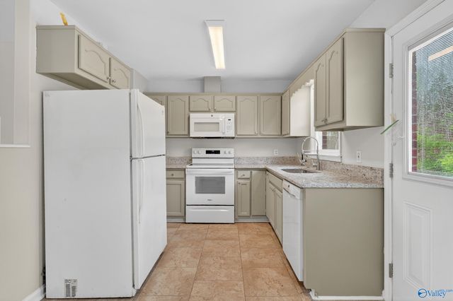 182 Effie Drive, Hazel Green, AL 35750