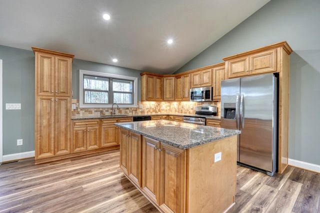 1323 John Smith Road E, Blairsville, GA 30512