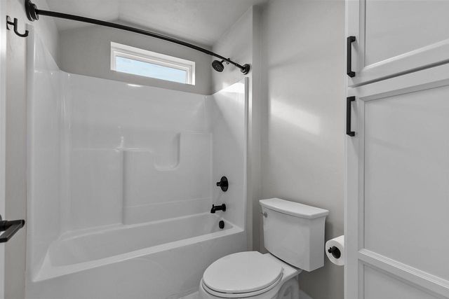 N8861 NOE ROAD, Menasha, WI 54952