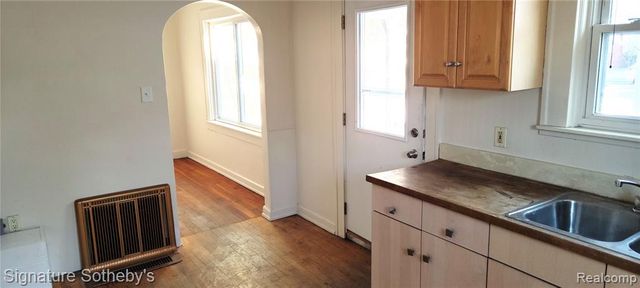 3031 Trowbridge Street, Hamtramck, MI 48212