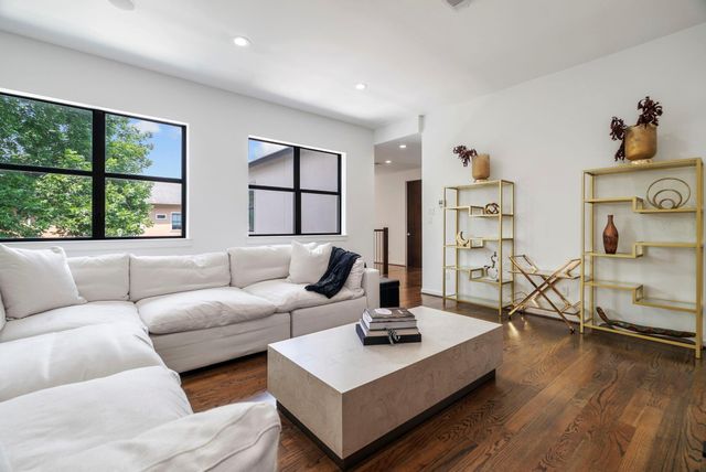 4007 Portsmouth Avenue, Houston, TX 77027