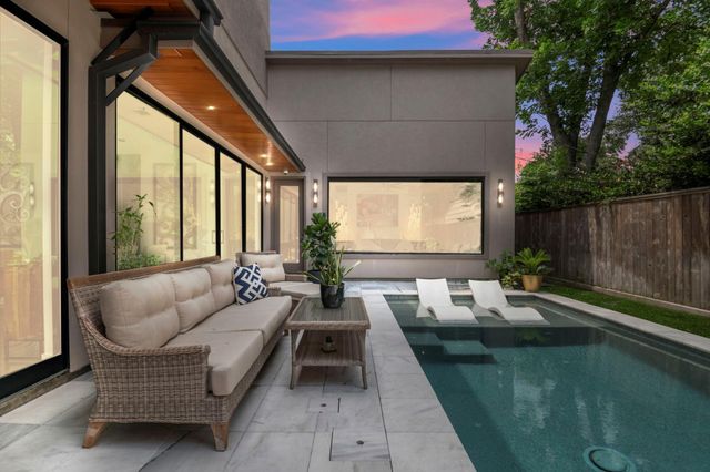 4007 Portsmouth Avenue, Houston, TX 77027