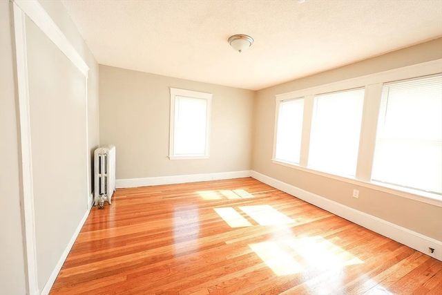 8-10 Mattakeeset St 10, Boston, MA 02136