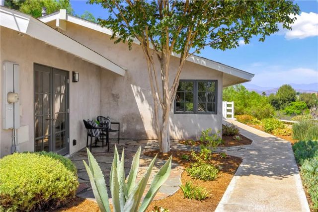 2201 Skyline Dr., Fullerton, CA 92831
