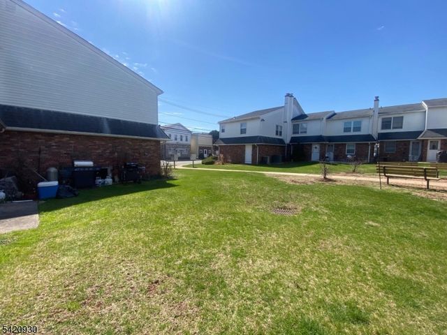 154 S 6Th Ave, Manville Boro, NJ 08835