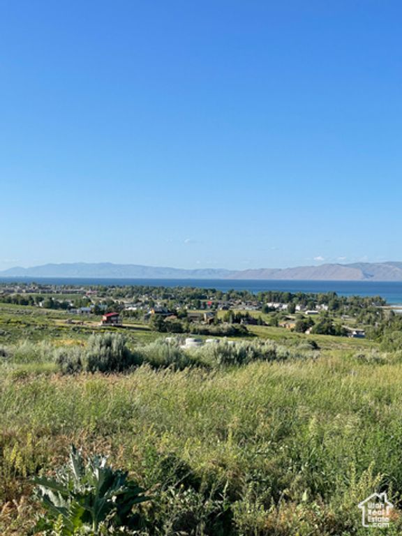 Image 2 of property listing at 417 W MOONLIGHT DR # 74, Garden City, UT 84028