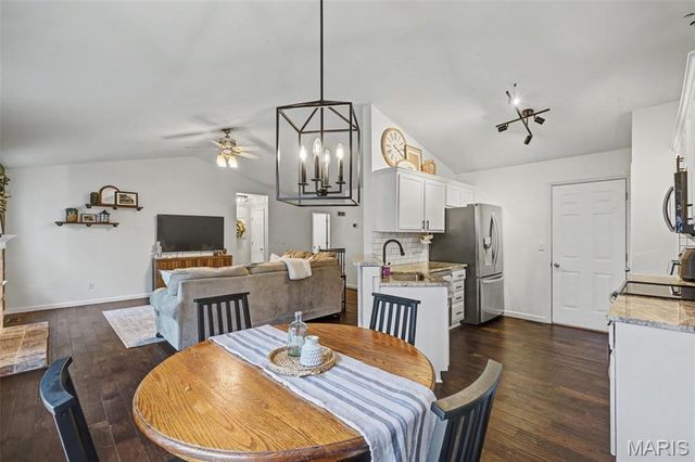 1053 Big Sky Drive, Fenton, MO 63026