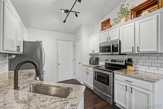 1053 Big Sky Drive, Fenton, MO 63026