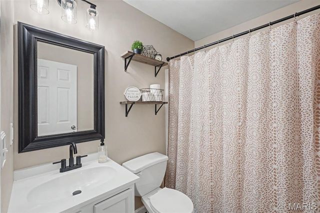 1053 Big Sky Drive, Fenton, MO 63026