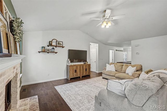 1053 Big Sky Drive, Fenton, MO 63026