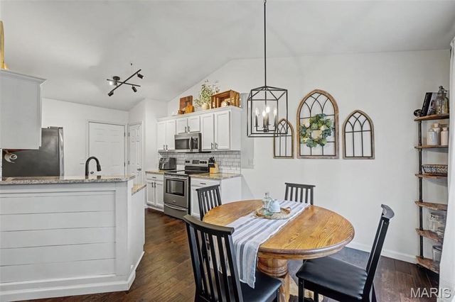 1053 Big Sky Drive, Fenton, MO 63026