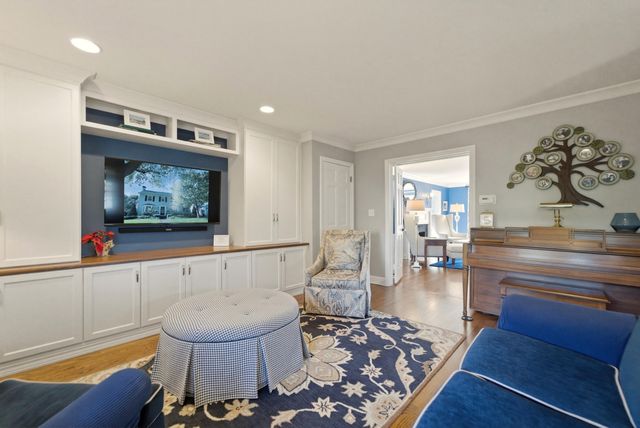 487 S East Street, Crown Point, IN 46307