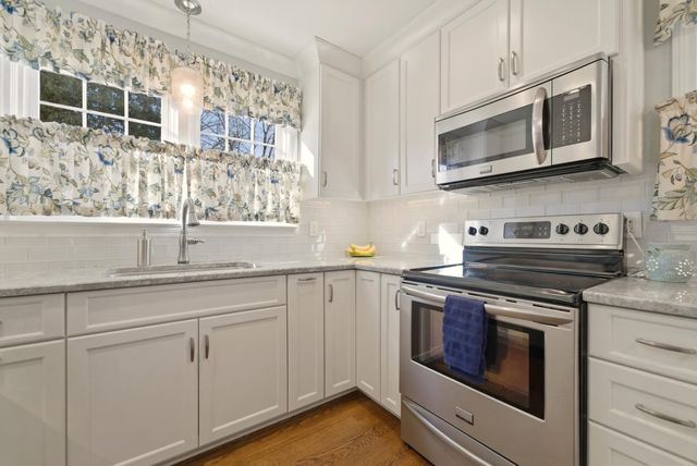 487 S East Street, Crown Point, IN 46307