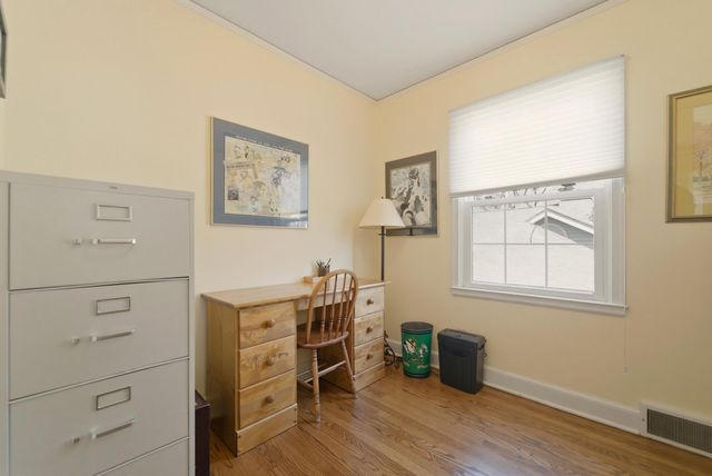 487 S East Street, Crown Point, IN 46307