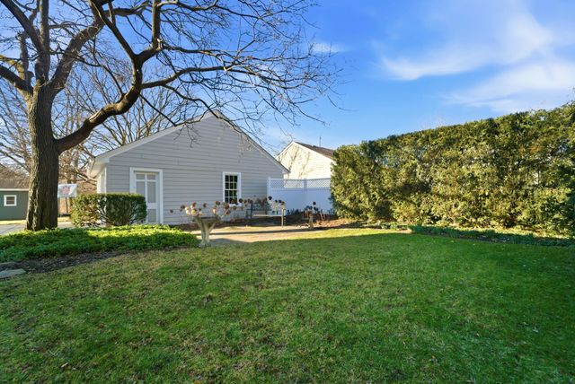 487 S East Street, Crown Point, IN 46307