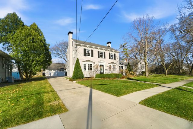 487 S East Street, Crown Point, IN 46307