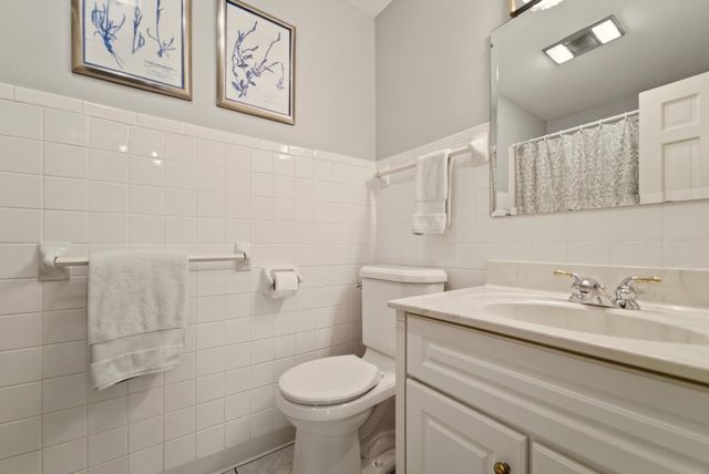 487 S East Street, Crown Point, IN 46307