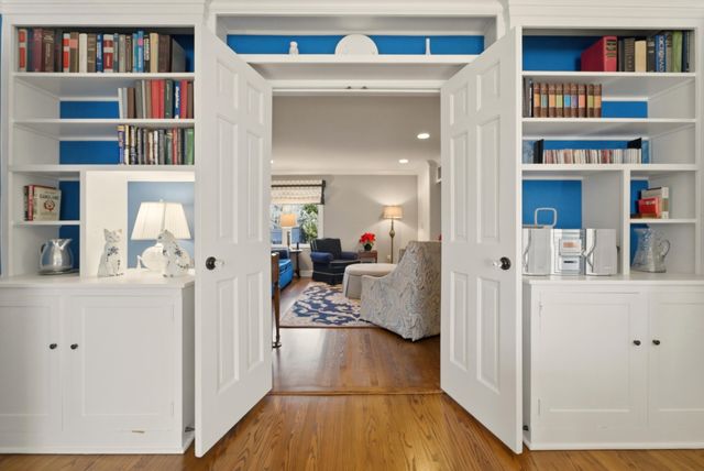 487 S East Street, Crown Point, IN 46307