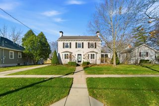 487 S East Street, Crown Point, IN 46307