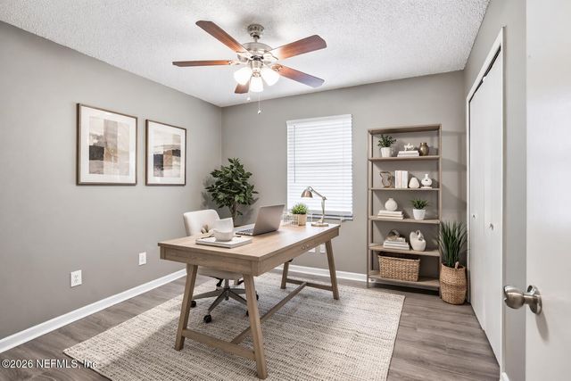 1816 SHANNON LAKE Drive, Middleburg, FL 32068