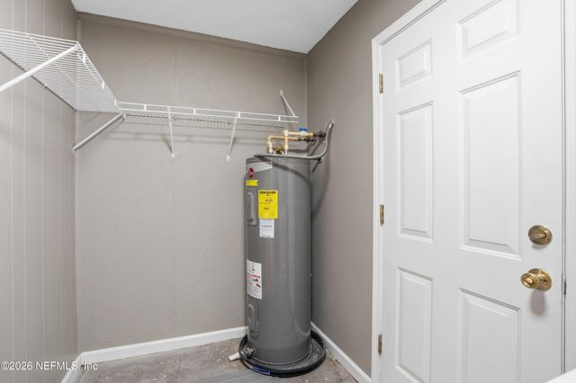 1816 SHANNON LAKE Drive, Middleburg, FL 32068