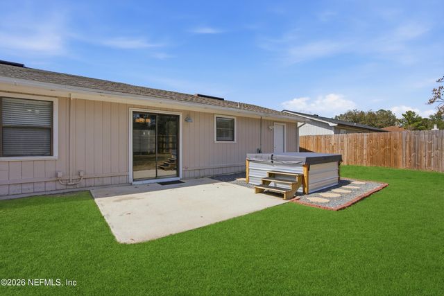 1816 SHANNON LAKE Drive, Middleburg, FL 32068